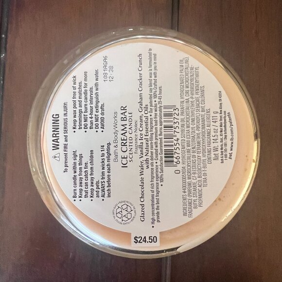 Ice Cream Bar Bath and Body Candle, New - Picture 5 of 5